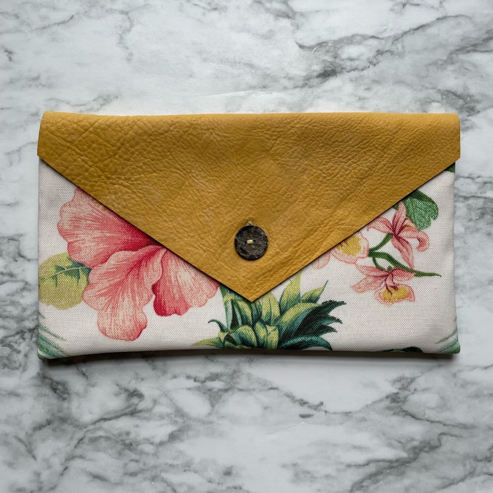 NWOT Three Cords Haiti | Handmade Clutch